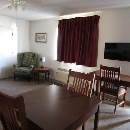 Douglas Inn & Suites, Blue Ridge, Ga Eksteriør bilde