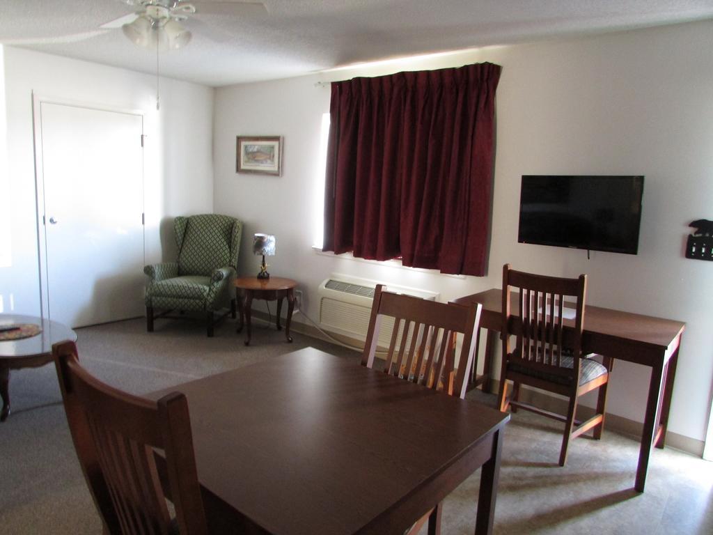 Douglas Inn & Suites, Blue Ridge, Ga Eksteriør bilde
