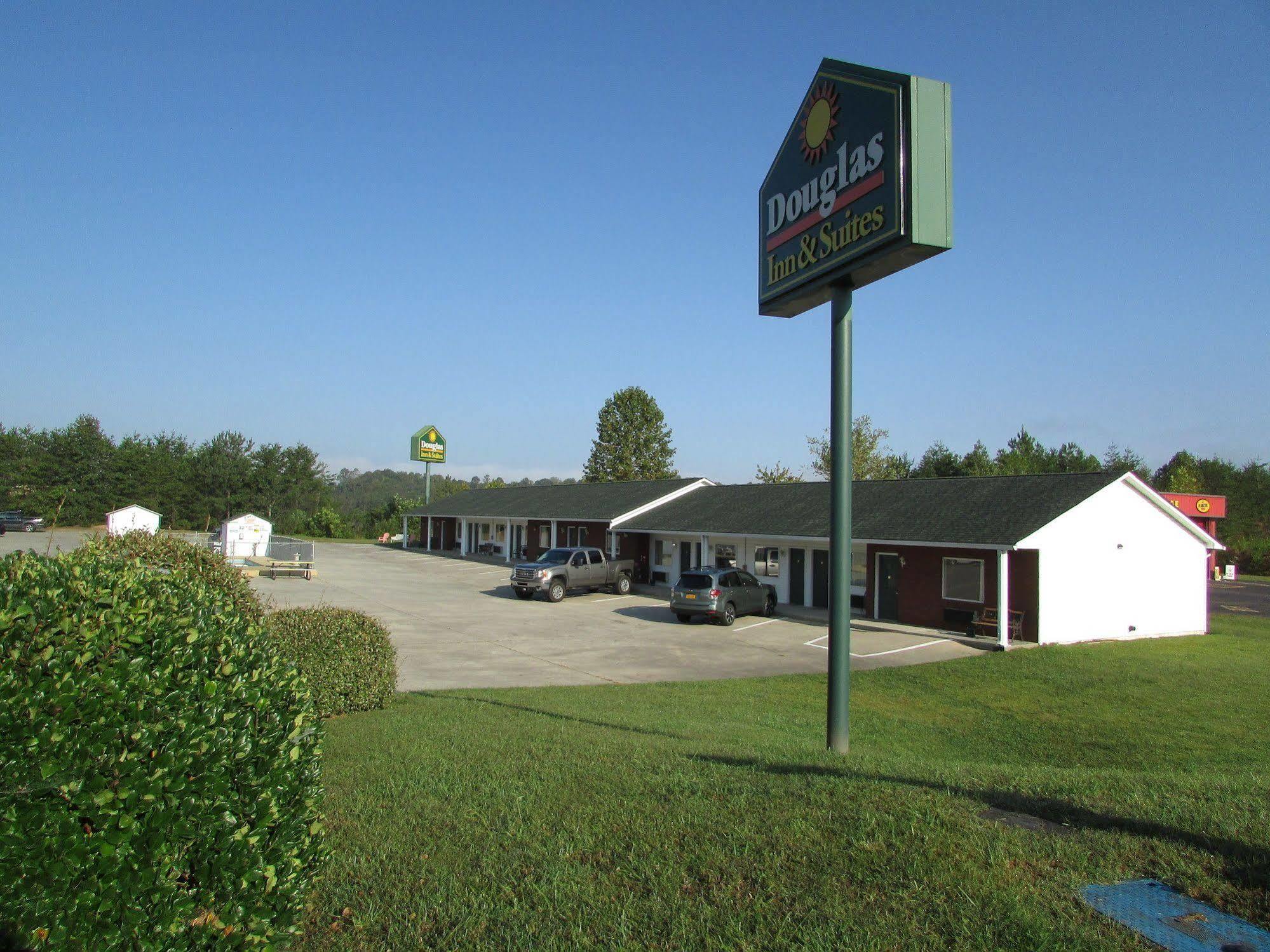 Douglas Inn & Suites, Blue Ridge, Ga Eksteriør bilde